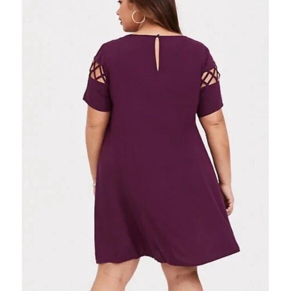 Torrid Dress Purple Challis Lattice Cutout Short Sleeve Trapeze Swing Size 3X - Picture 2 of 16